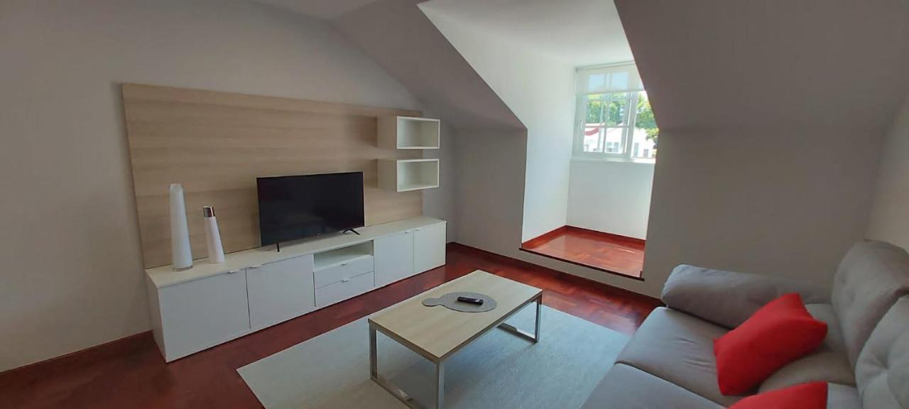 Leon Xiii Apartment *